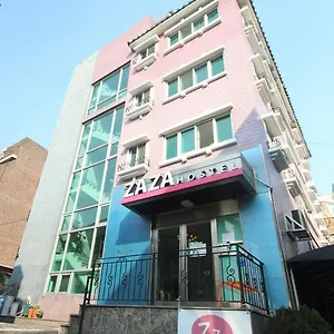 Pensión Zaza Backpackers